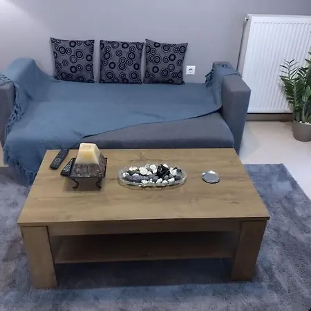 χαίρε, ξεΐνε, παρ' αμμι φιλησεαι Appartement