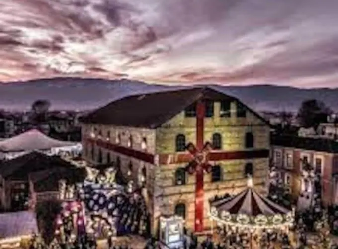 χαίρε, ξεΐνε, παρ' αμμι φιλησεαι Tríkala